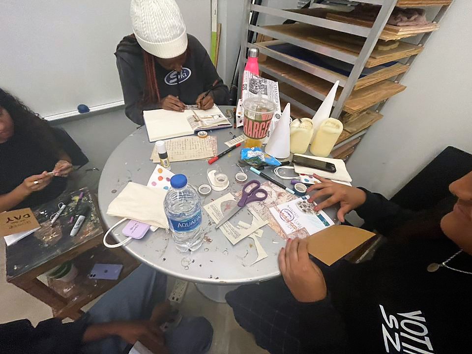 Oglethorpe students work on art projects.