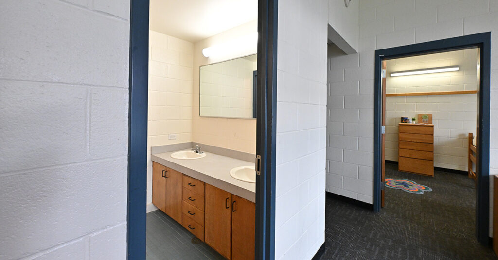 Dempsey Hall bathroom