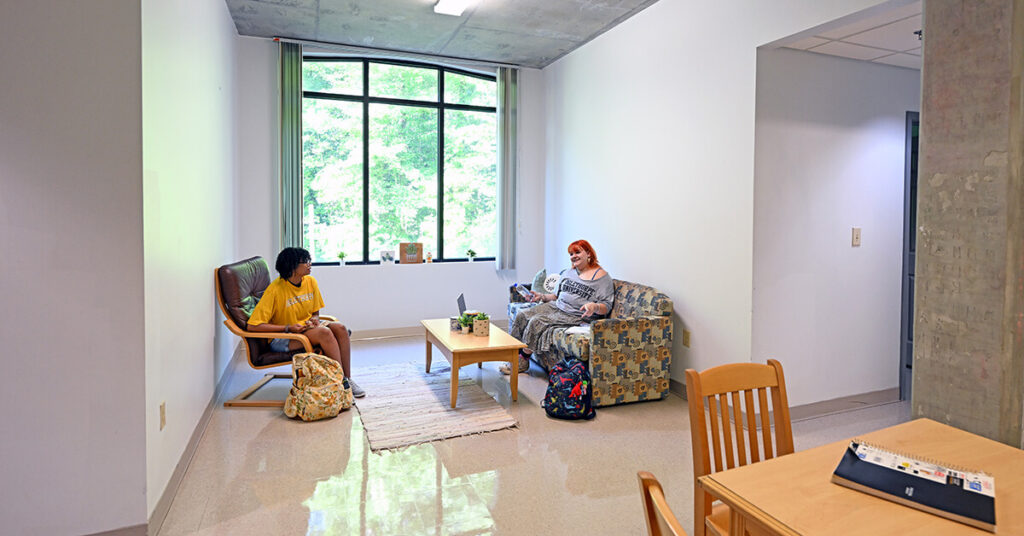 Jobe Hansen common room