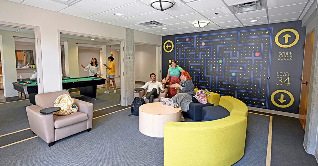 Jobe Hansen game room