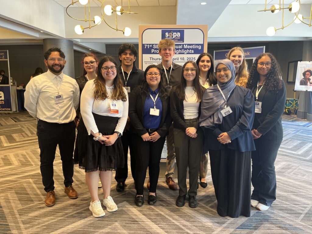 A group of Oglethorpe students who presented research at the Southeastern Psychological Association annual meeting