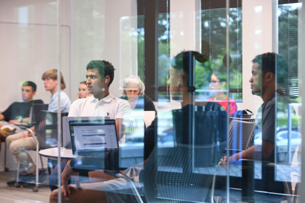 Oglethorpe University students attend a class.