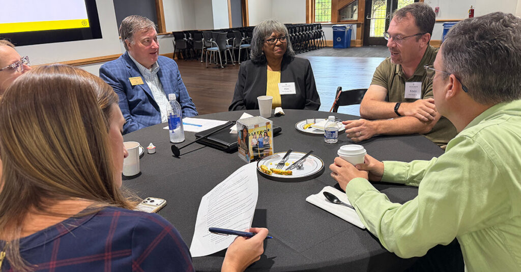 Alumni meet to discuss the strategic plan.